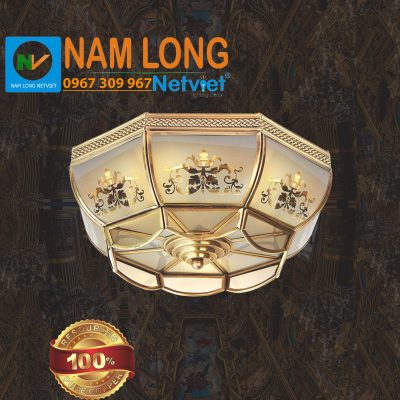 Đèn ốp trần bằng đồng NM2211A-B thân đồng thau cao cấp, chụp thủy tinh hoa văn cổ điển, 3 bóng E27, kích thước 320x130mm NamLong NetViet