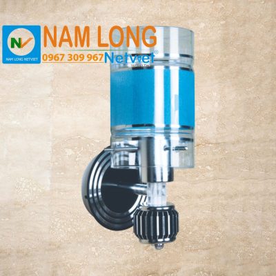 Đèn vách tường NV526/1A chao thủy tinh xanh thân kim loại sáng bóng