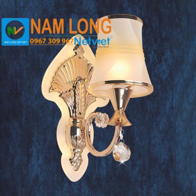 Đèn vách tường NV8348/1 tân cổ điển thân vàng chao trắng kem
