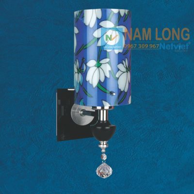 Đèn vách tường NV8209/1C chao thủy tinh hoa văn xanh