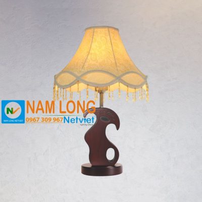 đèn ngủ để bàn NG8792A thân gỗ chụp vải.