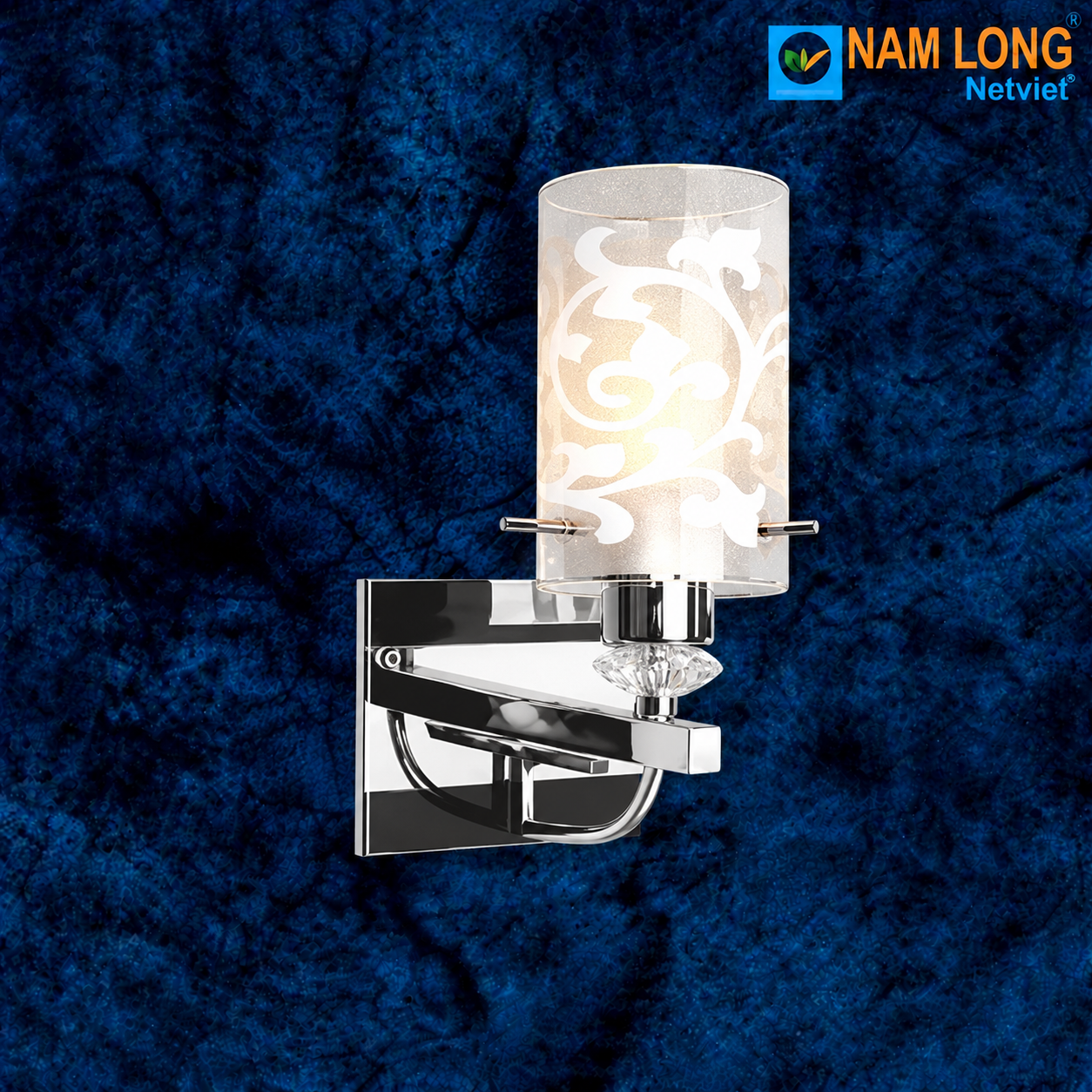 NV3060/1 Đèn vách tường NV3060/1 chao thủy tinh hoa văn thân kim loại sáng bóng